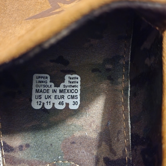 The Bradford Exchange U.S. Army Pride Men's Faux Suede Moccasin - Size 12 - Picture 2 of 7